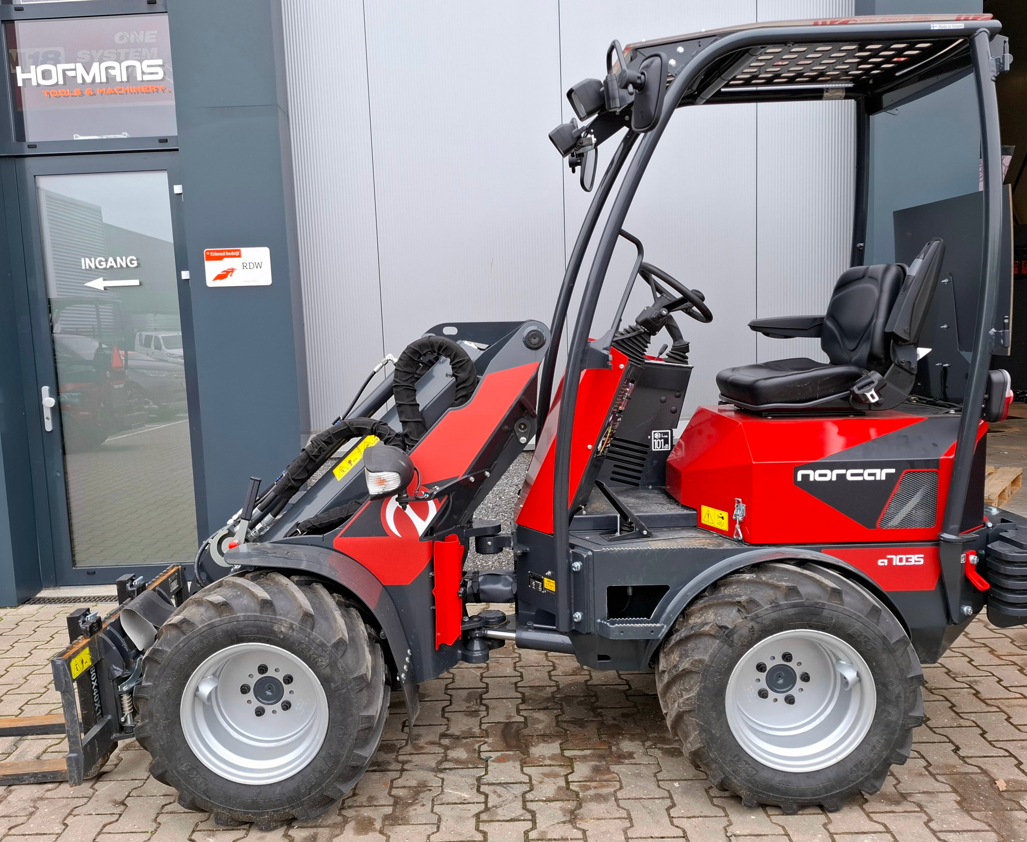 minishovel Norcar A7035