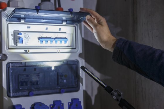 Accu LED Handlamp HL 400 AC 400lm 200lm 120lm, USB C