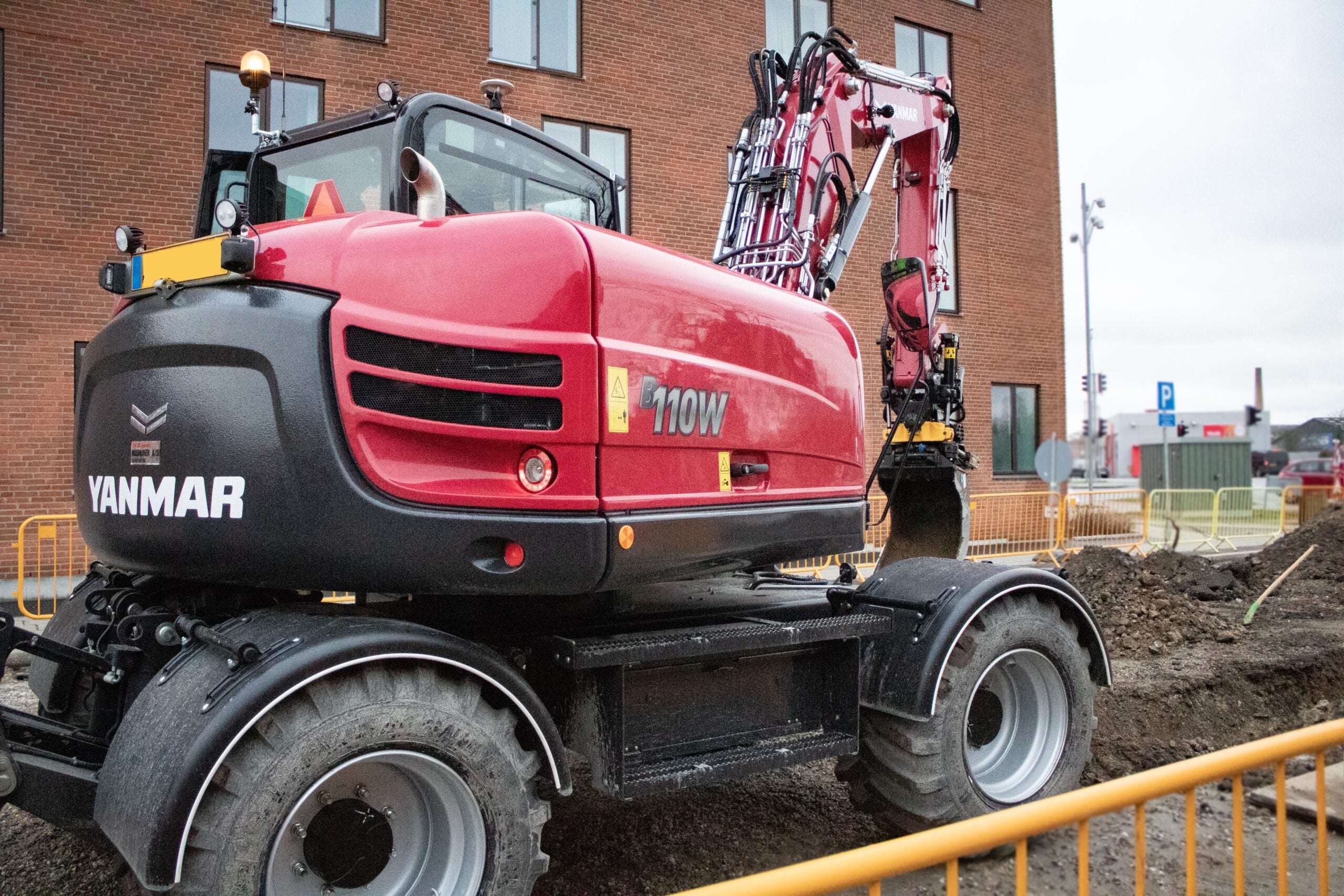 Mobiele midi graafmachine Yanmar B110W
