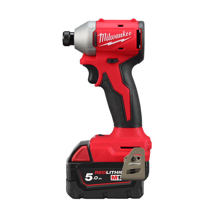 M18 BLIDR-502X Compacte koolborstelloze 1/4" hex slagschroevendraaier (2x 5.0 AH accu en lader)