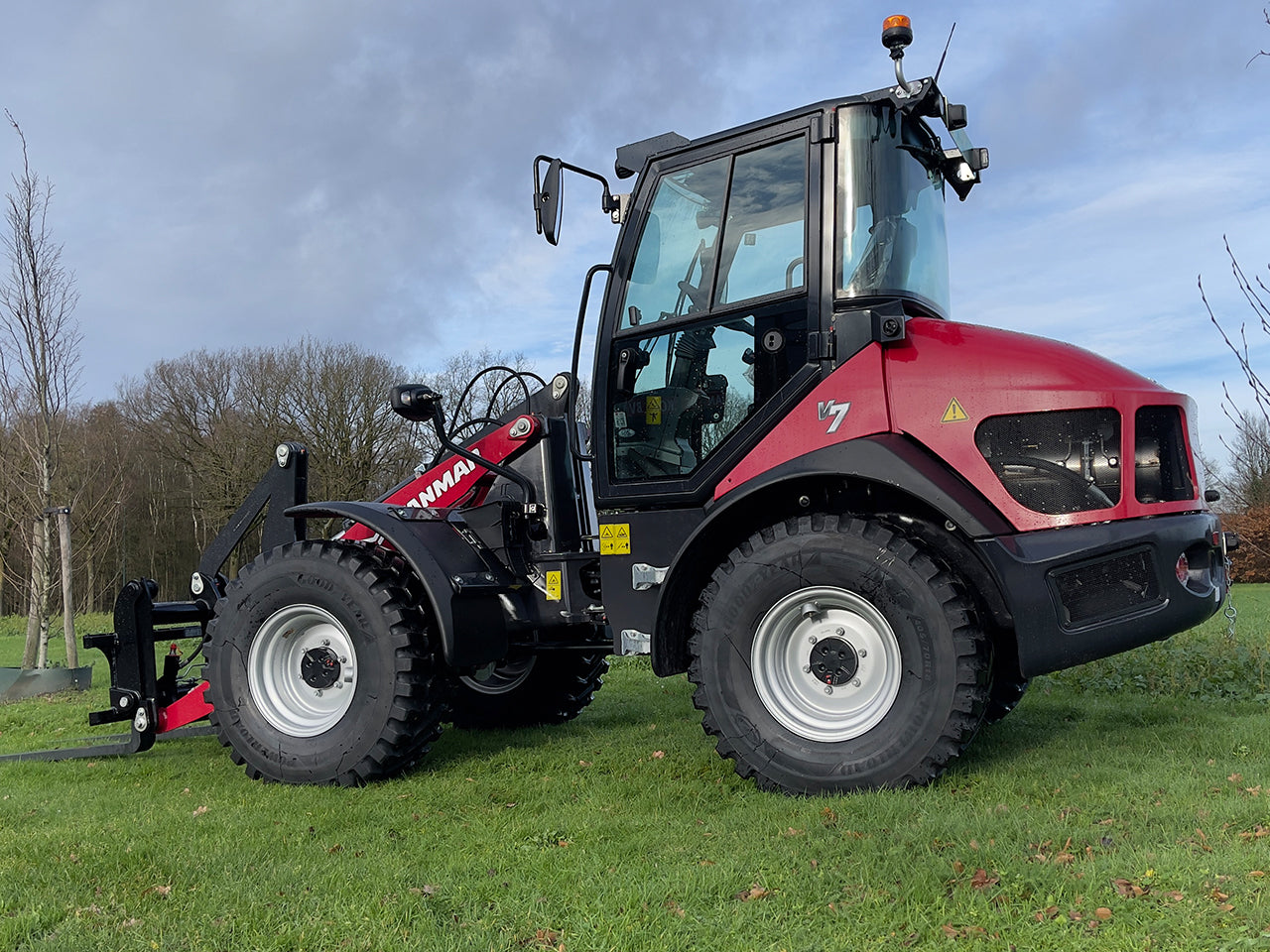 Wiellader Yanmar V7 - V7HW