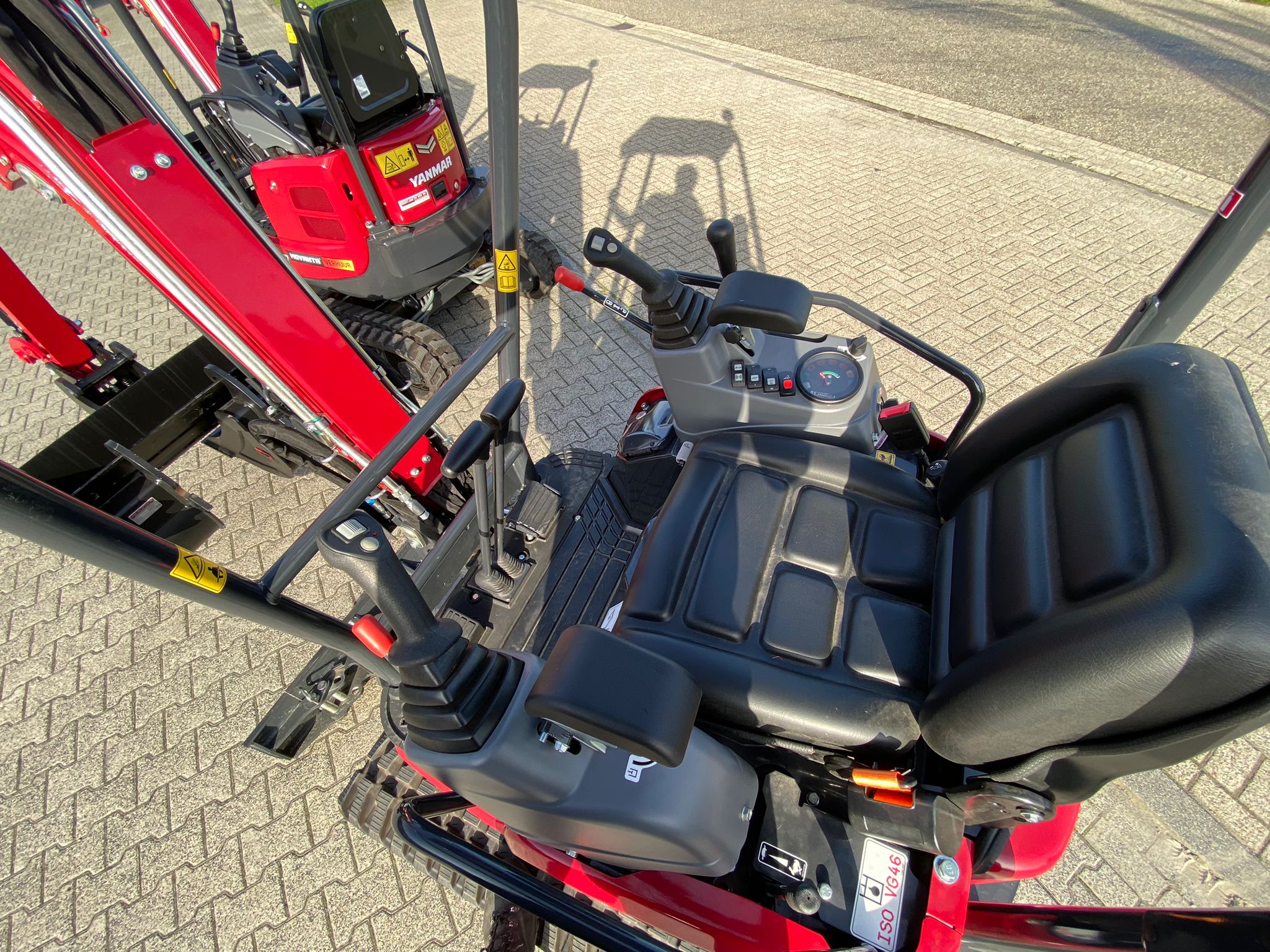 Minigraver Yanmar VIO17